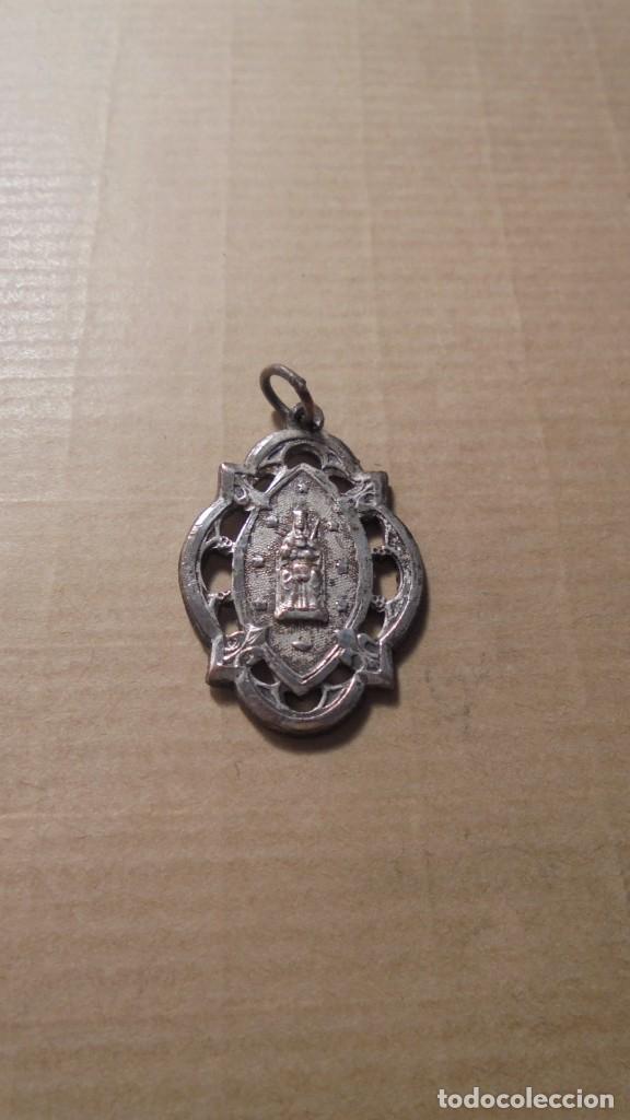 Antig&uuml;edades: N.S. DE MONTSERRAT - ANTIGUA MEDALLA - 3X2,2 CM. - Foto 1