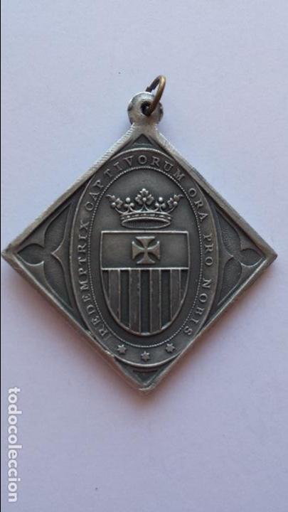 Antig&uuml;edades: Medalla de redemptrix captivorum  de 4,9 x 4,4  cms - Foto 1