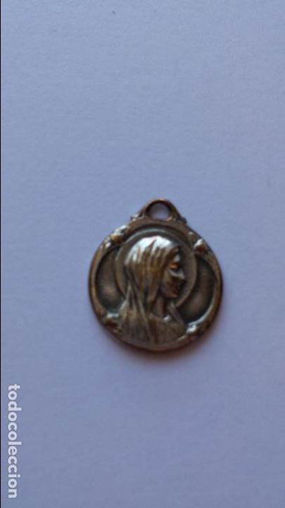Antig&uuml;edades: Medalla de lourdes de 1,6 cms de diametro - Foto 1