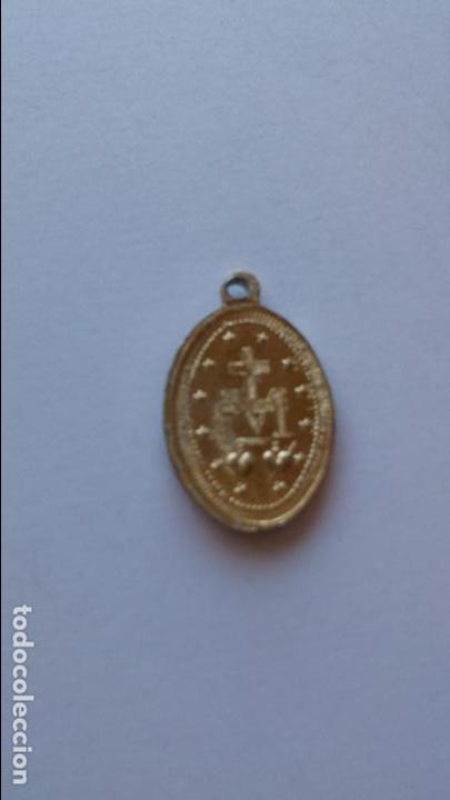Antig&uuml;edades: Medalla de virgen inmaculada de 2,3 x 1,4 cms - Foto 2