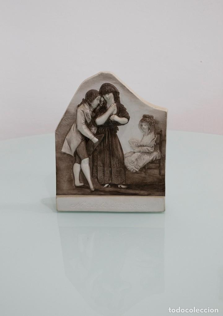 Antig&uuml;edades: Placa biscuit de porcelana. Los caprichos de Goya. ALGORA. - Foto 2