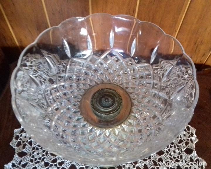 Antig&uuml;edades: MUY ANTIGUO CENTRO DE MESA DE CRISTAL TALLADO. - Foto 3