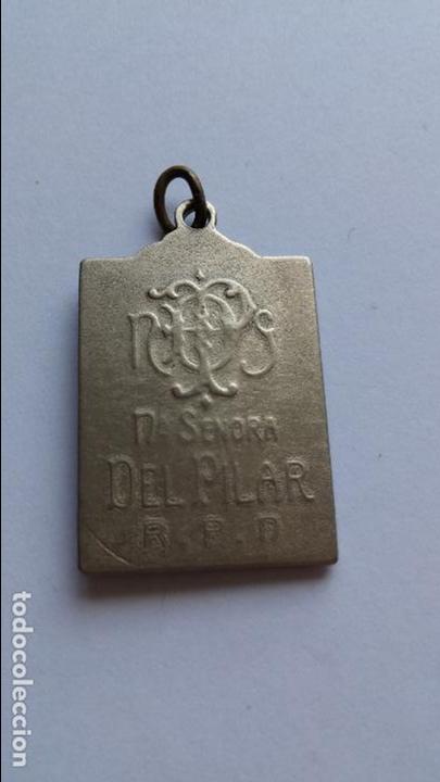 Antig&uuml;edades: Medalla de virgen del pilar de 3 x 1,9 cms - Foto 2
