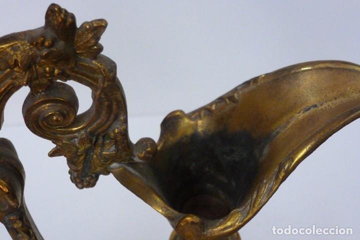 Antig&uuml;edades: PAREJA DE GUARNICIONES CON FORMA DE JARRAS - Foto 10