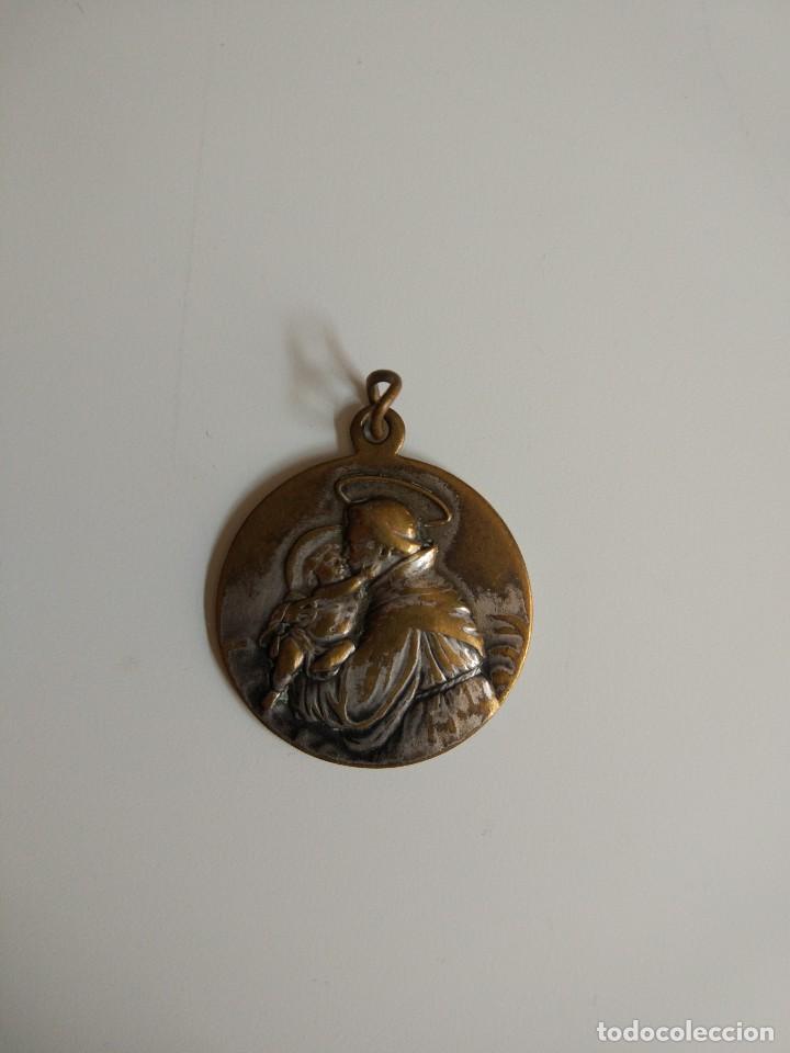 Antig&uuml;edades: Medalla San Antonio Padua - Foto 1