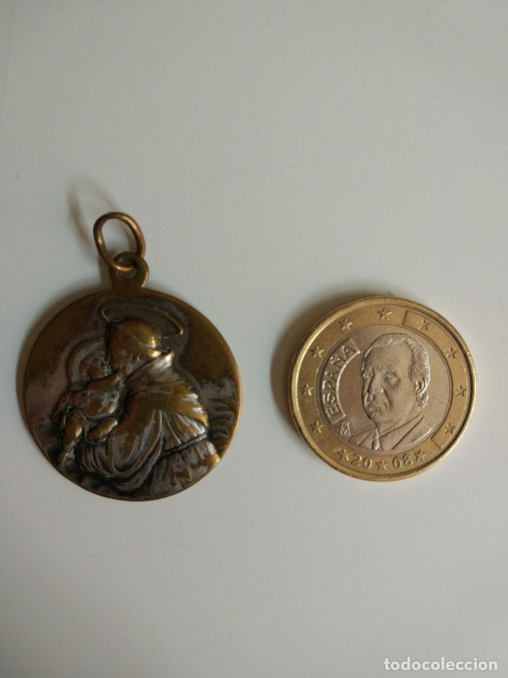 Antig&uuml;edades: Medalla San Antonio Padua - Foto 3