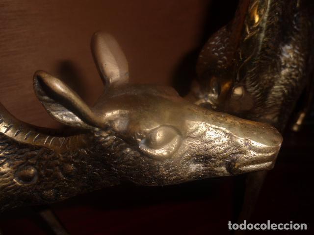 Antig&uuml;edades: PAREJA DE FIGURAS DE BRONCE GRANDES. - Foto 2