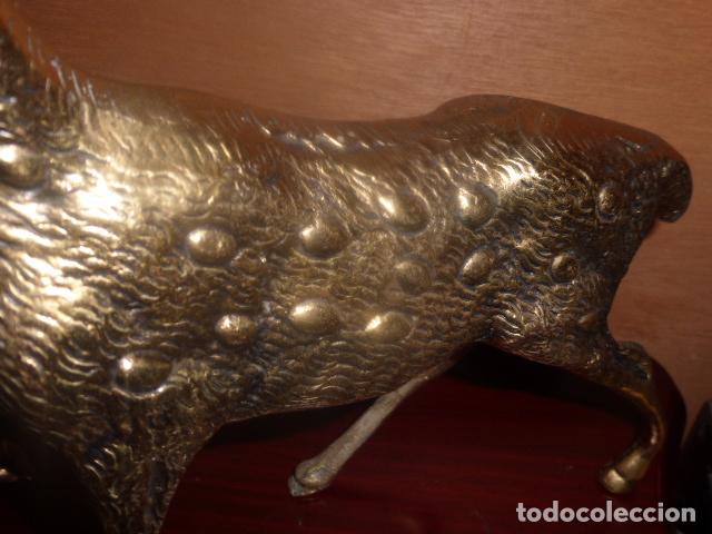 Antig&uuml;edades: PAREJA DE FIGURAS DE BRONCE GRANDES. - Foto 3