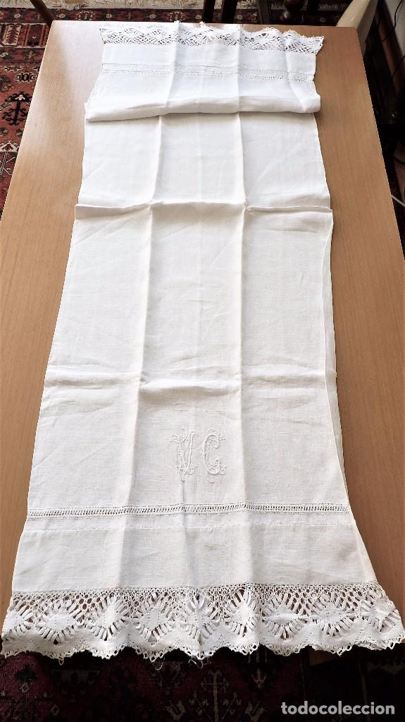 Antig&uuml;edades: Juego de 6 fundas de almohada de hilo bordadas - Foto 11