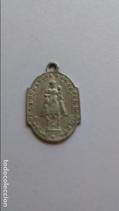 Antig&uuml;edades: Medalla de nuestra se&ntilde;ora de la bonanova de 2,6 x 1,6 cms - Foto 1