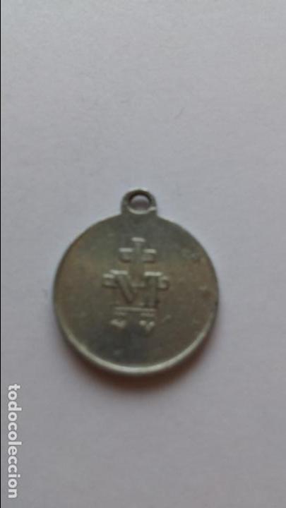Antig&uuml;edades: Medalla de virgen inmaculada de 1,6 cms de diametro - Foto 2