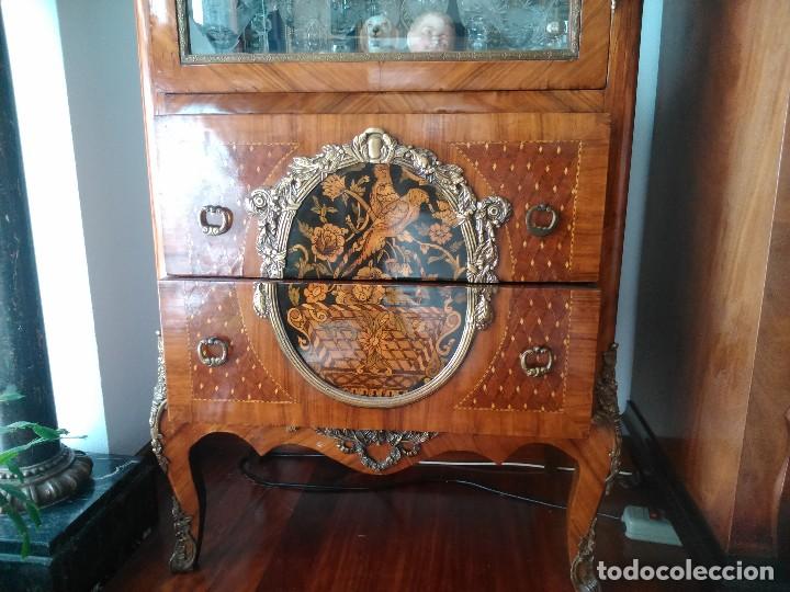 Antig&uuml;edades: Vitrina - Foto 3