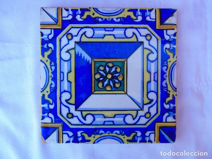Antig&uuml;edades: ANTIGUO AZULEJO, CON CUADRADO CENTRAL - Foto 1