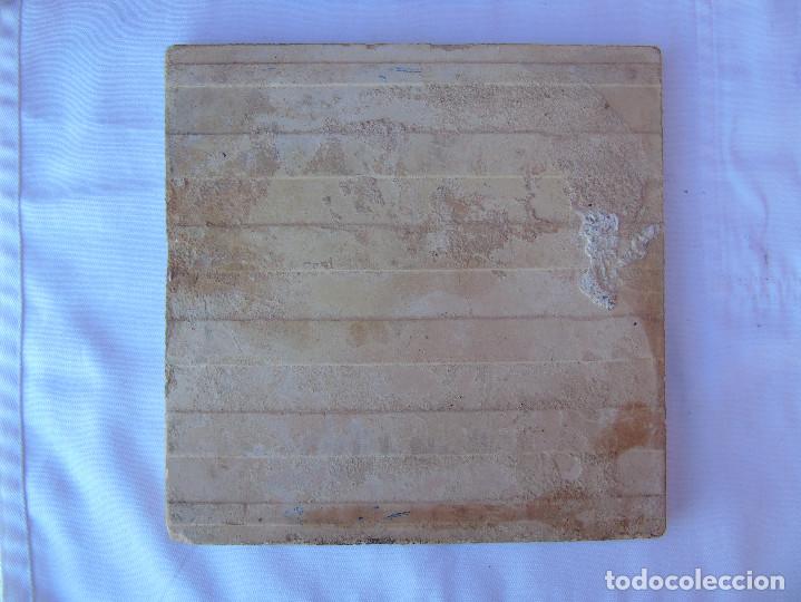 Antig&uuml;edades: ANTIGUO AZULEJO, CON CUADRADO CENTRAL - Foto 2