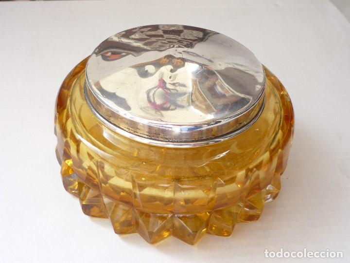 Antig&uuml;edades: PIEZA DE TOCADOR DE CRISTAL TALLADO COLOR AMBAR Y TAPA DE PLATA PUNZADA CON UNA ESTRELLA. VER +FOTOS