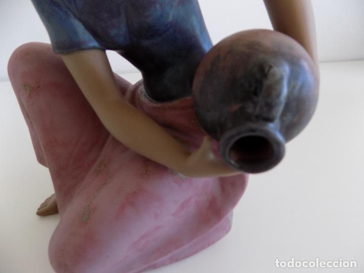 Antig&uuml;edades: LLADRO: JOVEN CANTANERA. ( NUEVA, CON CAJA ORIGINAL) - Foto 5