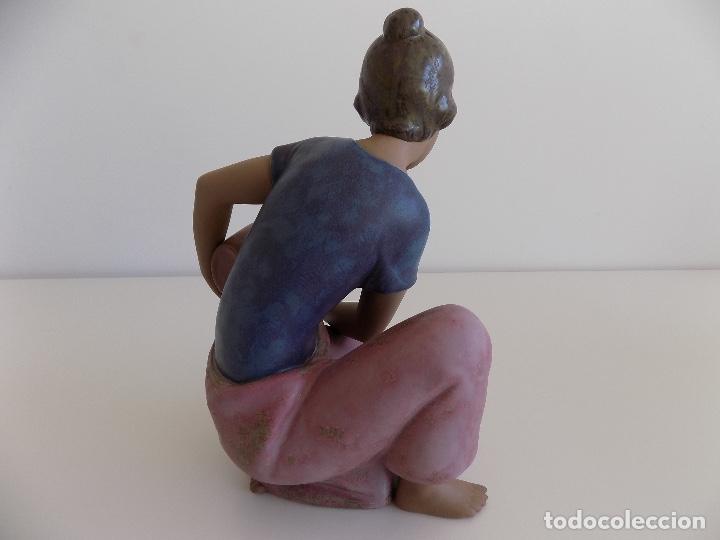 Antig&uuml;edades: LLADRO: JOVEN CANTANERA. ( NUEVA, CON CAJA ORIGINAL) - Foto 10