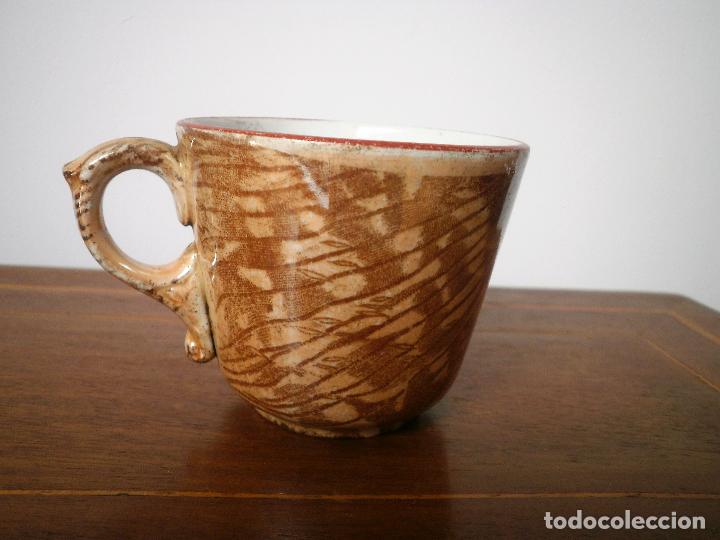 Antig&uuml;edades: Taza y plato. - Foto 4