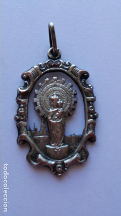 Antig&uuml;edades: Medalla de la virgen del pilar de 3,6 x 2,4 cms - Foto 1