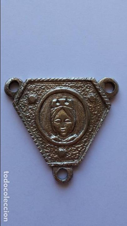 Antig&uuml;edades: Medalla de rosario de 5,6 x 5 cms - Foto 1