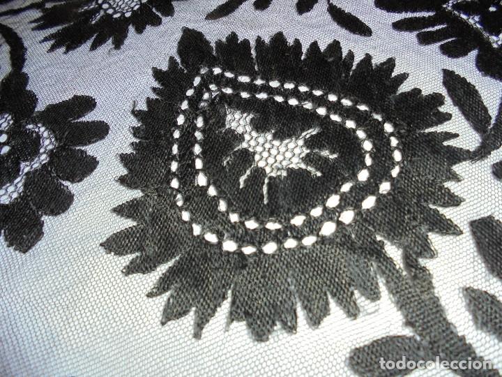 Antig&uuml;edades: MANTILLA ANTIGUA - Foto 3