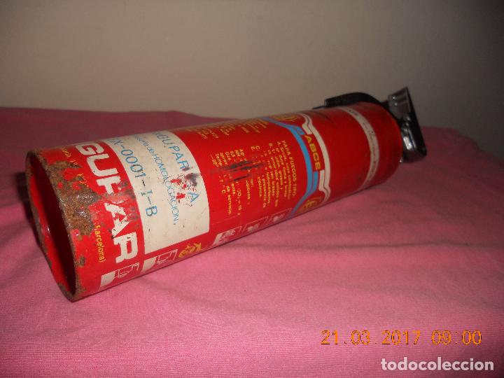 Antig&uuml;edades: ANTIGUO EXTINTOR DE POLVO MIDE 32 CM - Foto 2