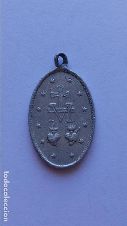 Antig&uuml;edades: Medalla de virgen inmaculada de 2,8 x 1,6 cms - Foto 2