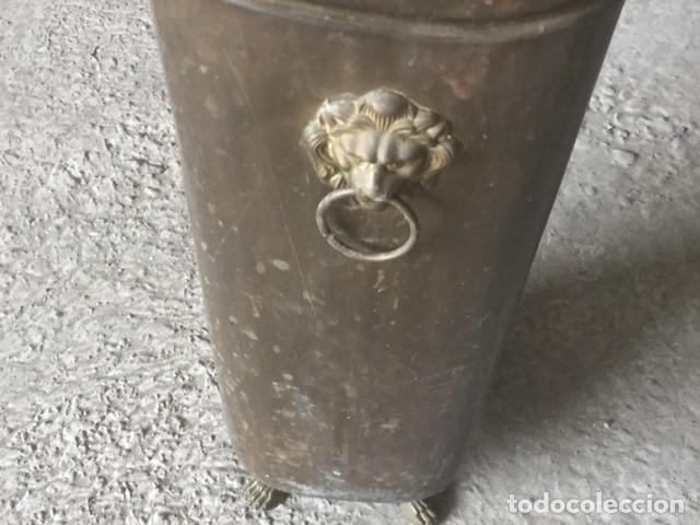 Antiguidades: PARAGUERO ANTIGUO ,BRONCE Y LATON,MAS DE 50 A&Ntilde;OS ESTADO MUY BUENO (VER LEONES Y PATAS)