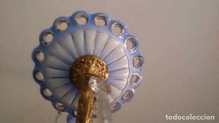 Antig&uuml;edades: L&aacute;mpara de porcelana y bronce - Foto 4