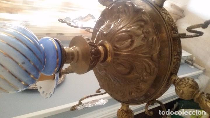 Antig&uuml;edades: L&aacute;mpara de porcelana y bronce - Foto 9