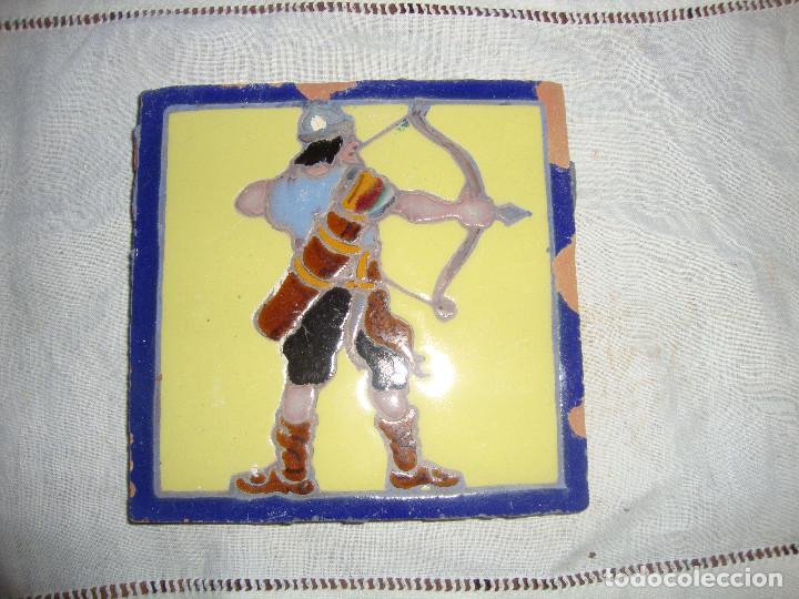 Antig&uuml;edades: Azulejo heraldico Ramos rejano - Foto 1