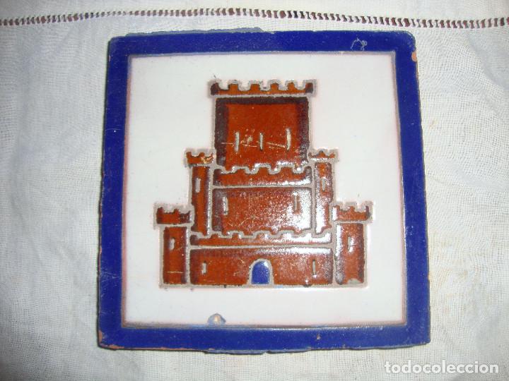 Antig&uuml;edades: Azulejo heraldico Ramos rejano - Foto 1