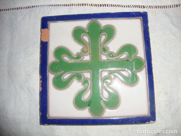 Antig&uuml;edades: Azulejo heraldico Ramos rejano - Foto 1