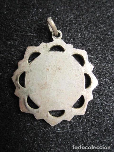Antig&uuml;edades: ANTIGUA MEDALLA RELIGIOSA. - Foto 2