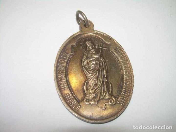 Antig&uuml;edades: ANTIGUA MEDALLA DE BRONCE PLATEADO. - Foto 1