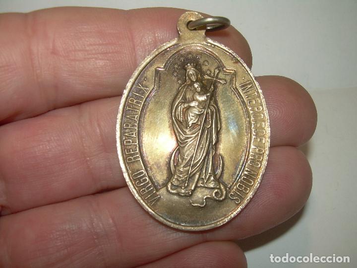 Antig&uuml;edades: ANTIGUA MEDALLA DE BRONCE PLATEADO. - Foto 4