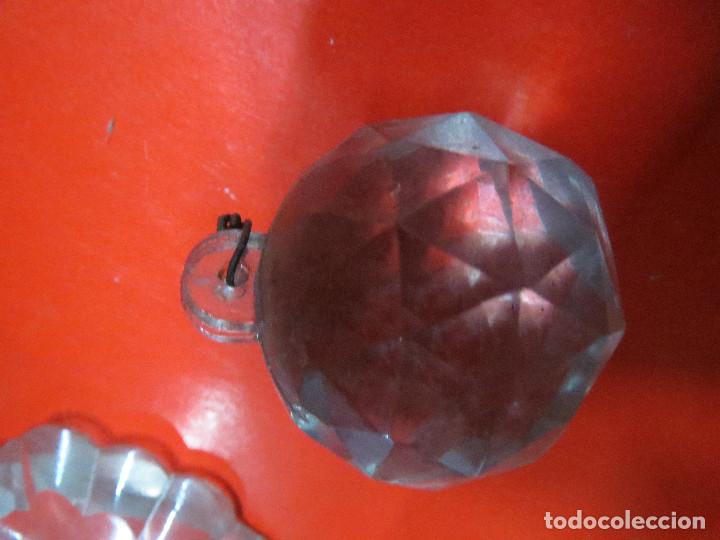 Antig&uuml;edades: BOLA DE REMATE DE LAMPARA 4 CM. - Foto 1