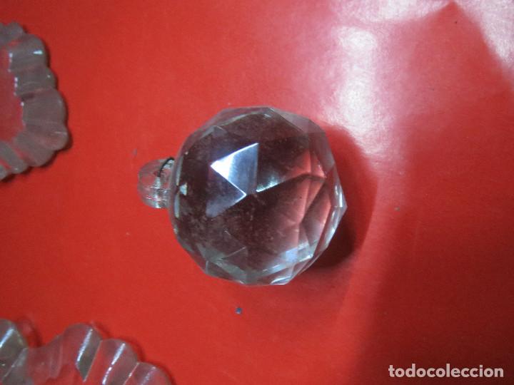 Antig&uuml;edades: BOLA DE REMATE DE LAMPARA 4 CM. - Foto 2