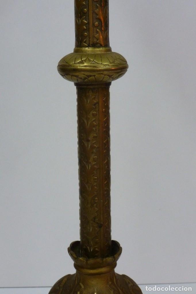 Antig&uuml;edades: CANDELERO DE METAL - Foto 3