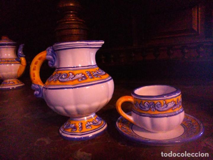 Antig&uuml;edades: Juego de cafe Talavera - Foto 3