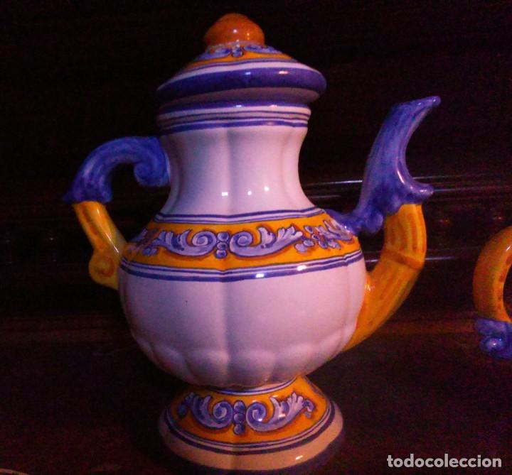 Antig&uuml;edades: Juego de cafe Talavera - Foto 5