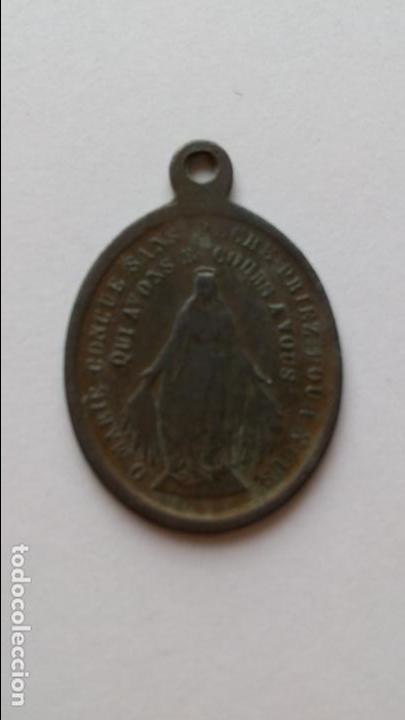 Antig&uuml;edades: Medalla antigua de virgen inmaculada de 2,8 x 2 cms - Foto 1