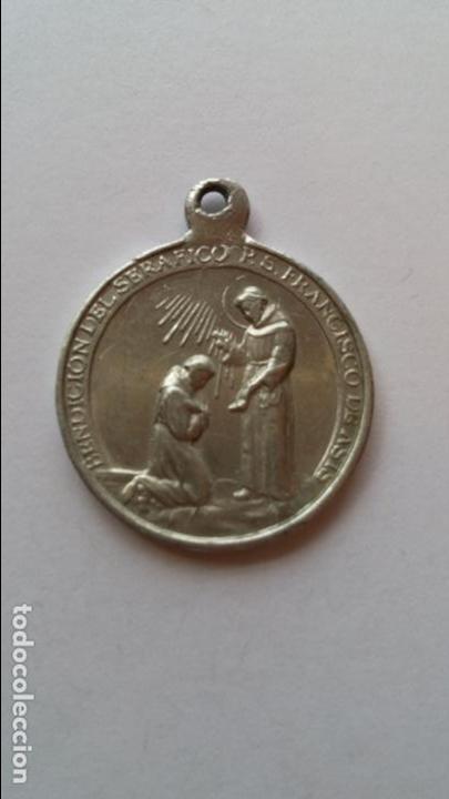 Antig&uuml;edades: Medalla de san francisco de asis de 2,2 cms de diametro - Foto 1