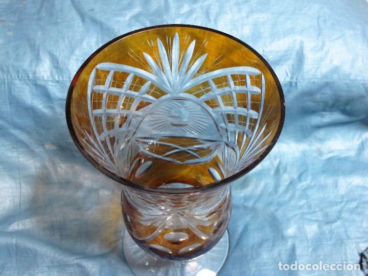 Antig&uuml;edades: JARRON DE CRISTAL TALLADO BICOLOR - Foto 3