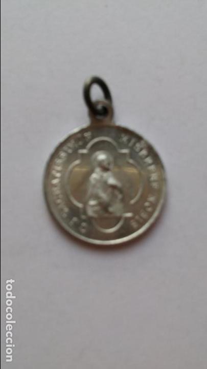 Antig&uuml;edades: Medalla de corazon de maria y corazon de jesus de 2 cms de diametro - Foto 2