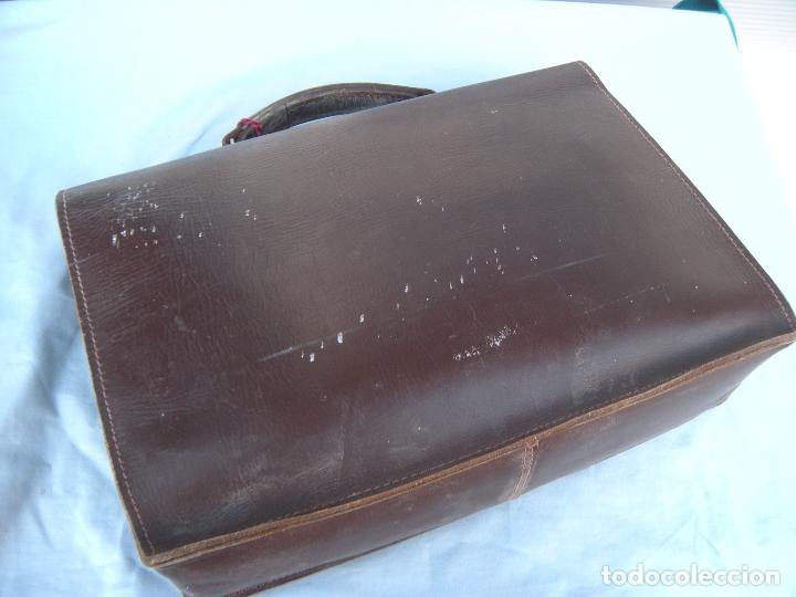 Antig&uuml;edades: CARTERA DE CUERO - Foto 2