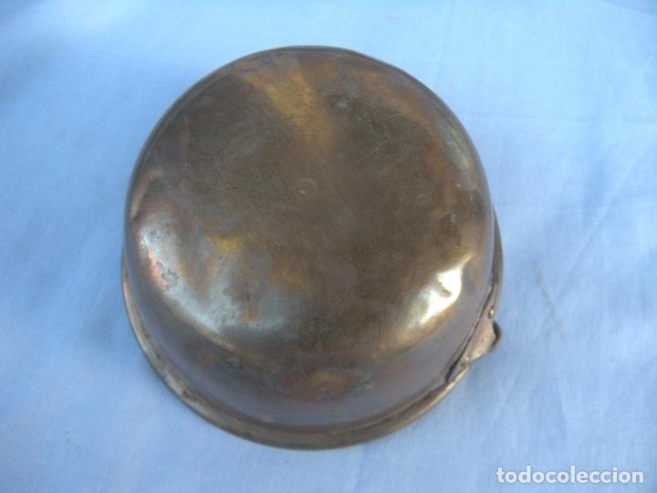 Antig&uuml;edades: PEQUE&Ntilde;O CALDERO CUBO DE BRONCE. - Foto 2