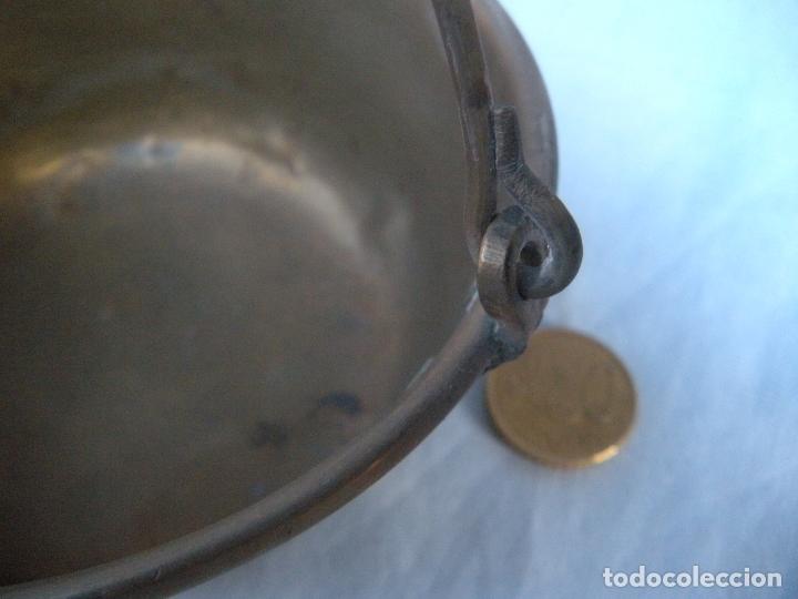 Antig&uuml;edades: PEQUE&Ntilde;O CALDERO CUBO DE BRONCE. - Foto 4