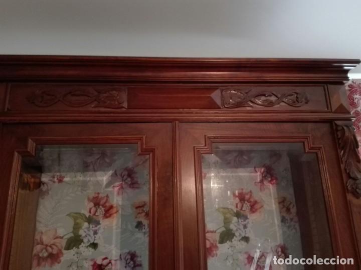 Antig&uuml;edades: VITRINA DE DOS PUERTAS - Foto 8