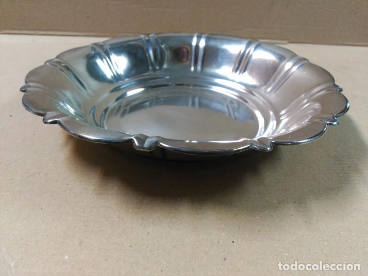Antig&uuml;edades: PANERA EN METAL PLATEADO ULISES - Foto 2